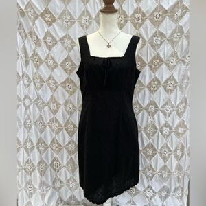 Vintage Sleeveless Little Black 90’s Dress by Victoria Holly / Size 6/8 M